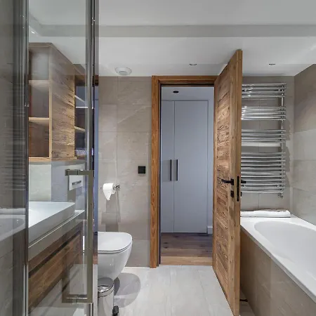 Luxueux A Village, 6 Chambres, Skis Aux Pieds, Parking, Prestations Incluses. - Fr-1-562-60 *