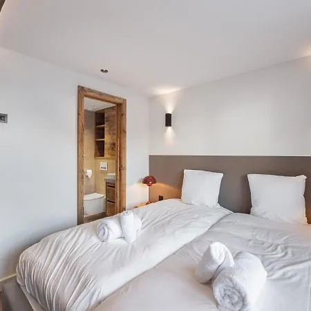 Luxueux A Village, 6 Chambres, Skis Aux Pieds, Parking, Prestations Incluses. - Fr-1-562-60 דירה קורשבל